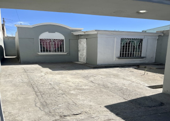 2609-2613 Av. Venecia, Tijuana, Baja California 22205, 0 , 2 Habitaciones Habitaciones,1 BañoBathrooms,Casa,En Alquiler,Av. Venecia,0,1169