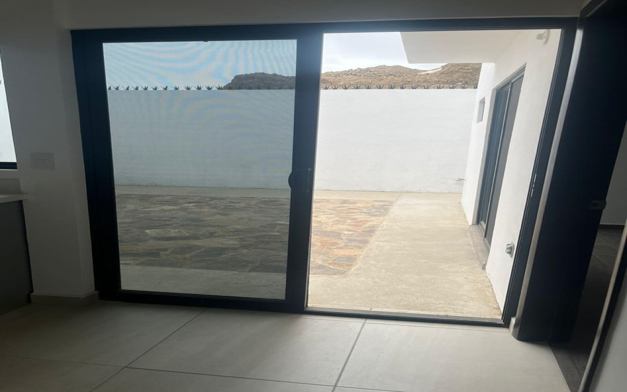Blvd. San Marino KM 23.5, Tijuana, Baja California 22567, 0 , 3 Habitaciones Habitaciones,2 BathroomsBathrooms,Casa,En Alquiler,Blvd. San Marino KM 23.5,0,1200
