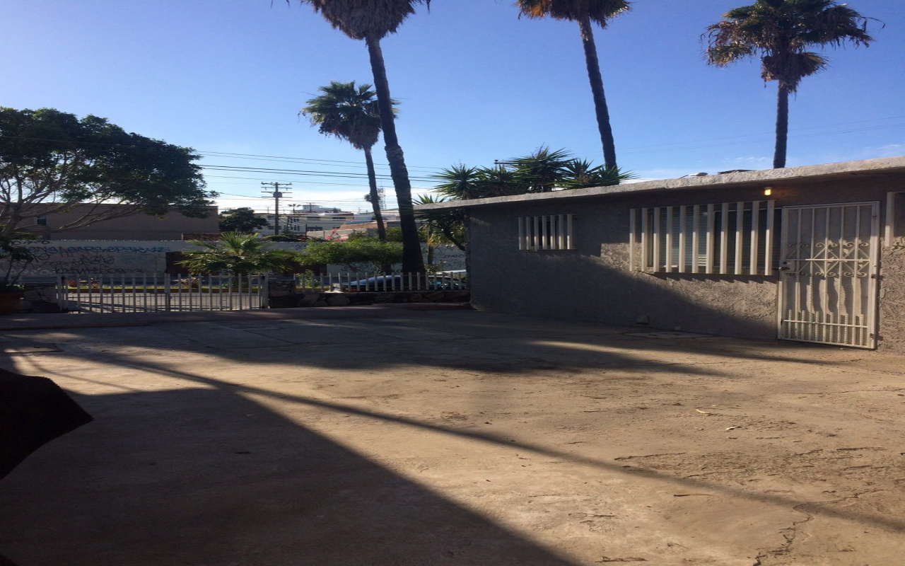 720 Blvd. El Mirador, Tijuana, Baja California 22520, 0 , 4 Habitaciones Habitaciones,2 BathroomsBathrooms,Casa,En Alquiler,Blvd. El Mirador,0,1216