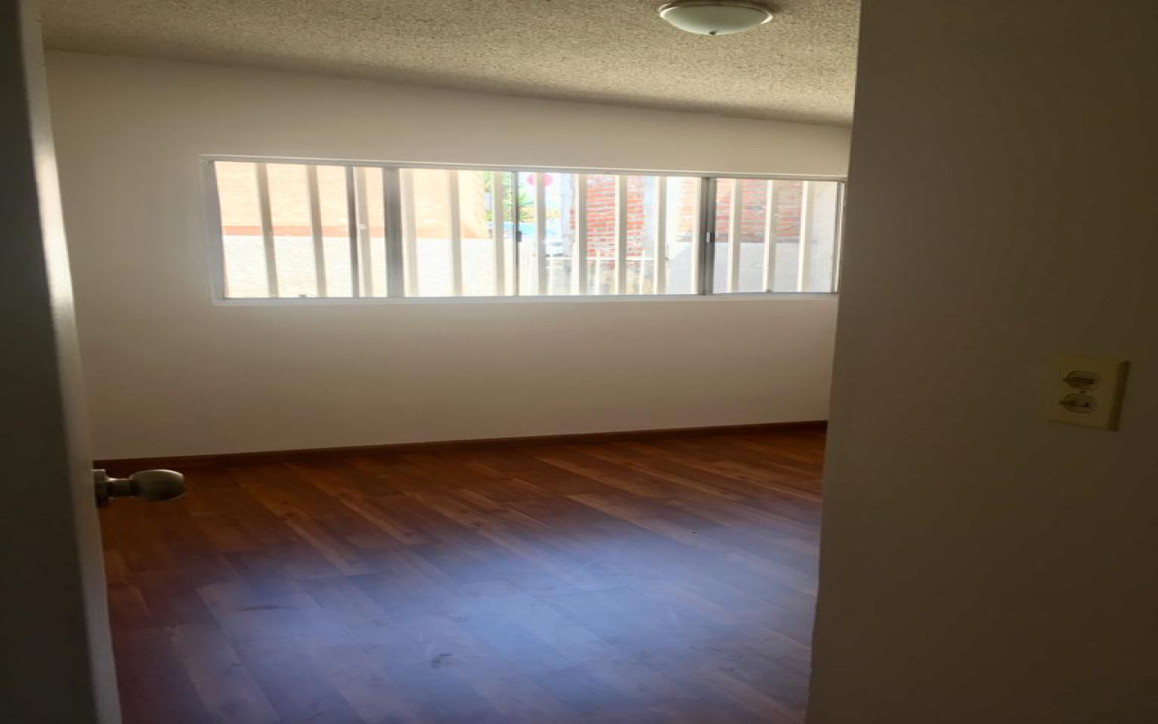 720 Blvd. El Mirador, Tijuana, Baja California 22520, 0 , 4 Habitaciones Habitaciones,2 BathroomsBathrooms,Casa,En Alquiler,Blvd. El Mirador,0,1216