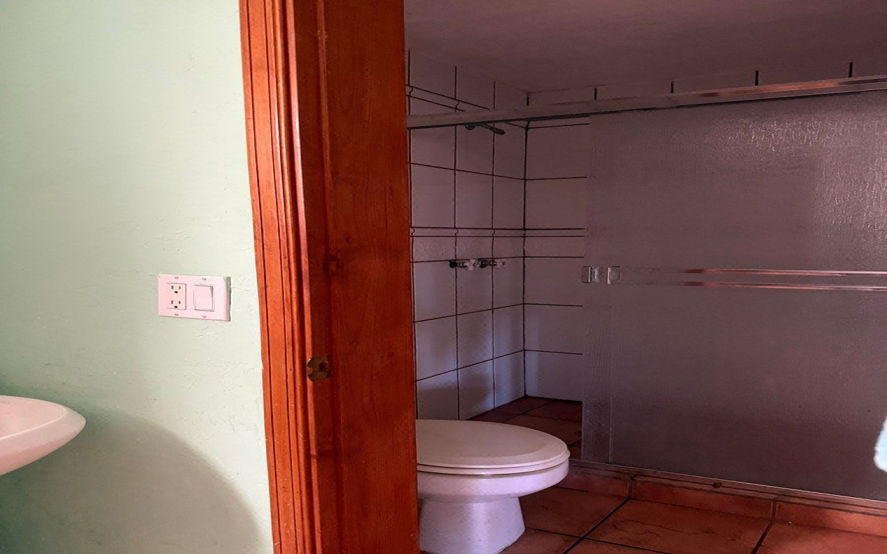 prolongacion francia y batopilas, Tijuana, Baja California 22046, 0 , 4 Habitaciones Habitaciones,3 BathroomsBathrooms,Casa,En Venta,prolongacion francia y batopilas,0,1243