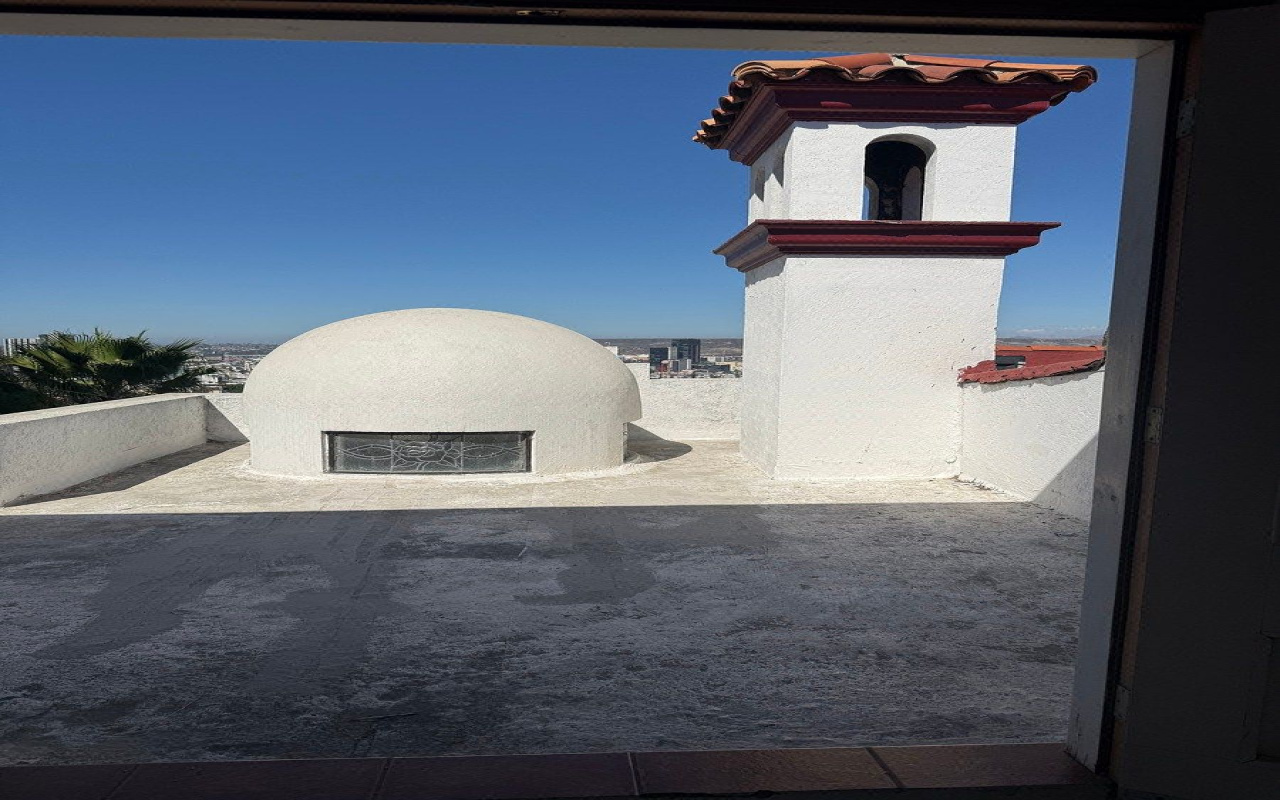 prolongacion francia y batopilas, Tijuana, Baja California 22046, 0 , 4 Habitaciones Habitaciones,3 BathroomsBathrooms,Casa,En Venta,prolongacion francia y batopilas,0,1243